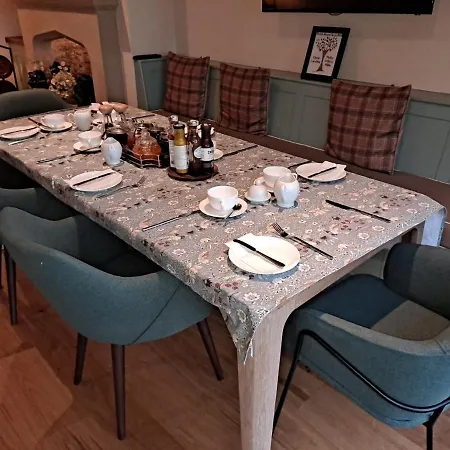 Robin Hood Farm B&B-3